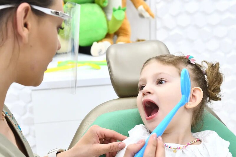 Edent - Clinica stomatologica, Bucuresti