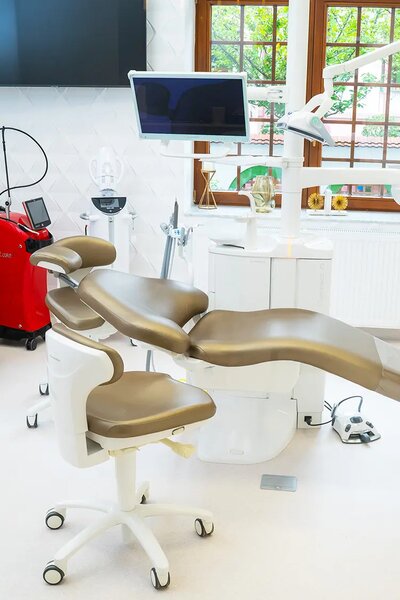 Edent - Clinica stomatologica, Bucuresti